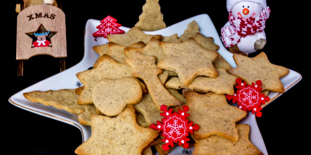 Biscuits de Noël Authentiques : La Magie du Mélange 4 Épices et la Douceur du Miel
