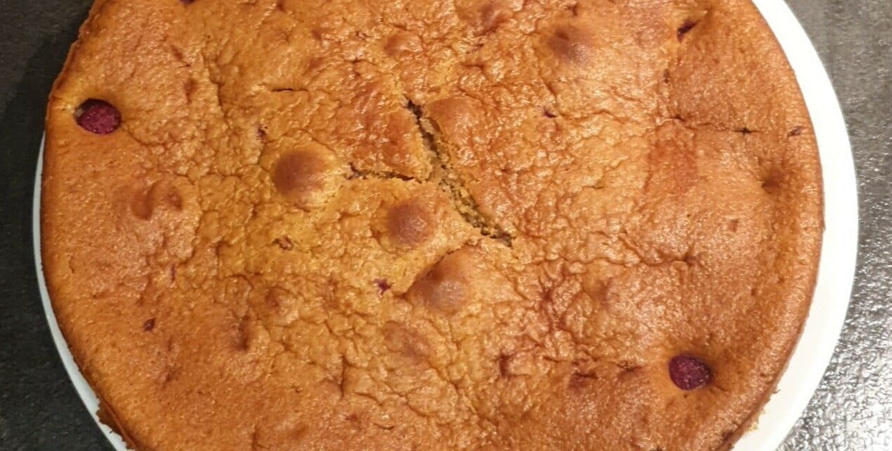 Recette d’un gâteau moelleux à la vanille, aux framboises et au mascarpone