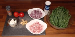 Haricots à l'italienne avec steak à cheval