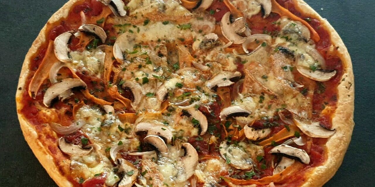 Recette d’une Tarte façon pizza aux légumes et munster/morbier