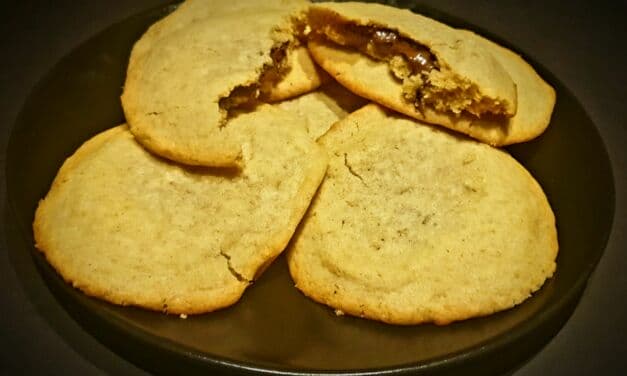 Recette de Cookies XXL fourrés au chocolat