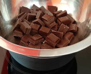 Véritable mousse au chocolat noir facile