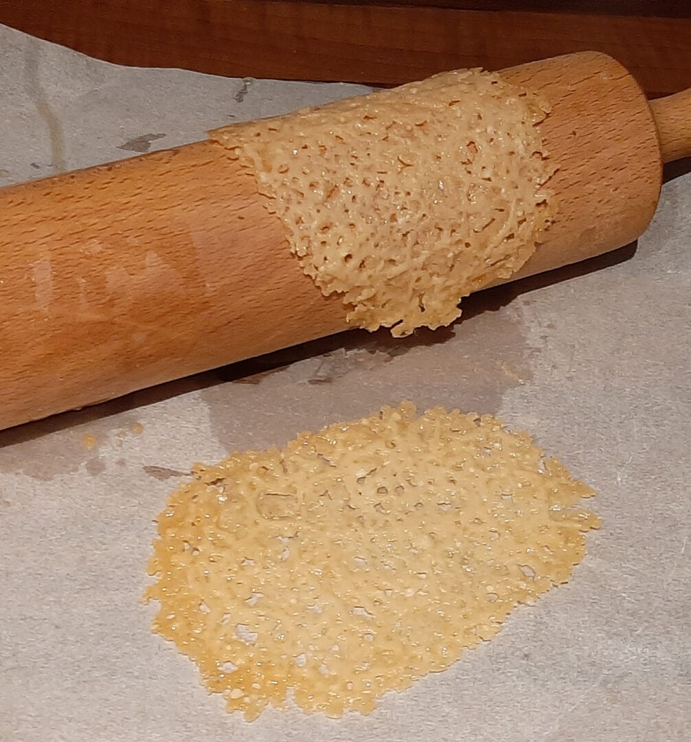 Tuiles de parmesan au four : recette facile et rapide à réaliser