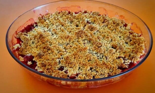 Recette Crumble aux pommes et fraises