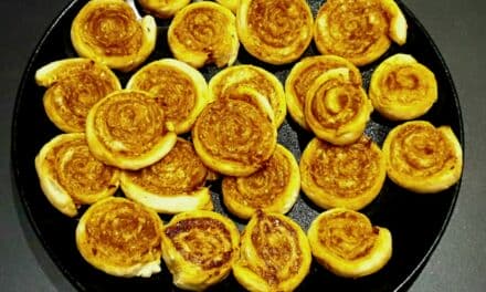 Recette de Feuilletés pesto rosso et gruyère maison