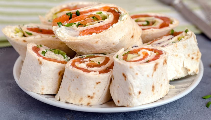 Recette Facile De Wraps Maison Au Saumon Fume Et St Moret Pour L Aperitif