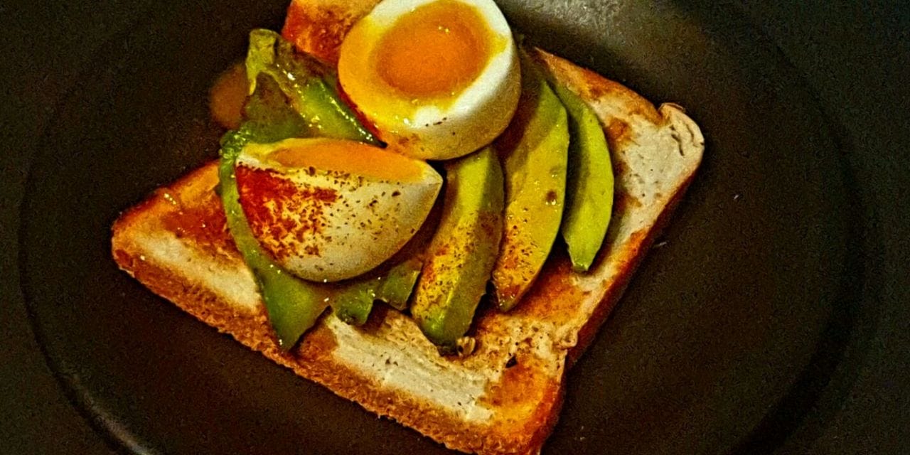 Recette d’Avocado toast avec un oeuf mollet