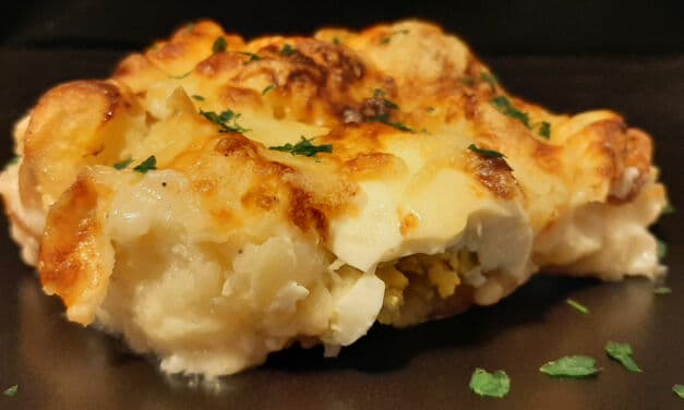Cuisson du chou-fleur pour un gratin œufs, pommes de terre et béchamel