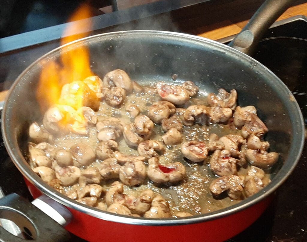 Recette Rognons De Veau à La Crème Fraîche Flambés Au Cognac. Un Régal