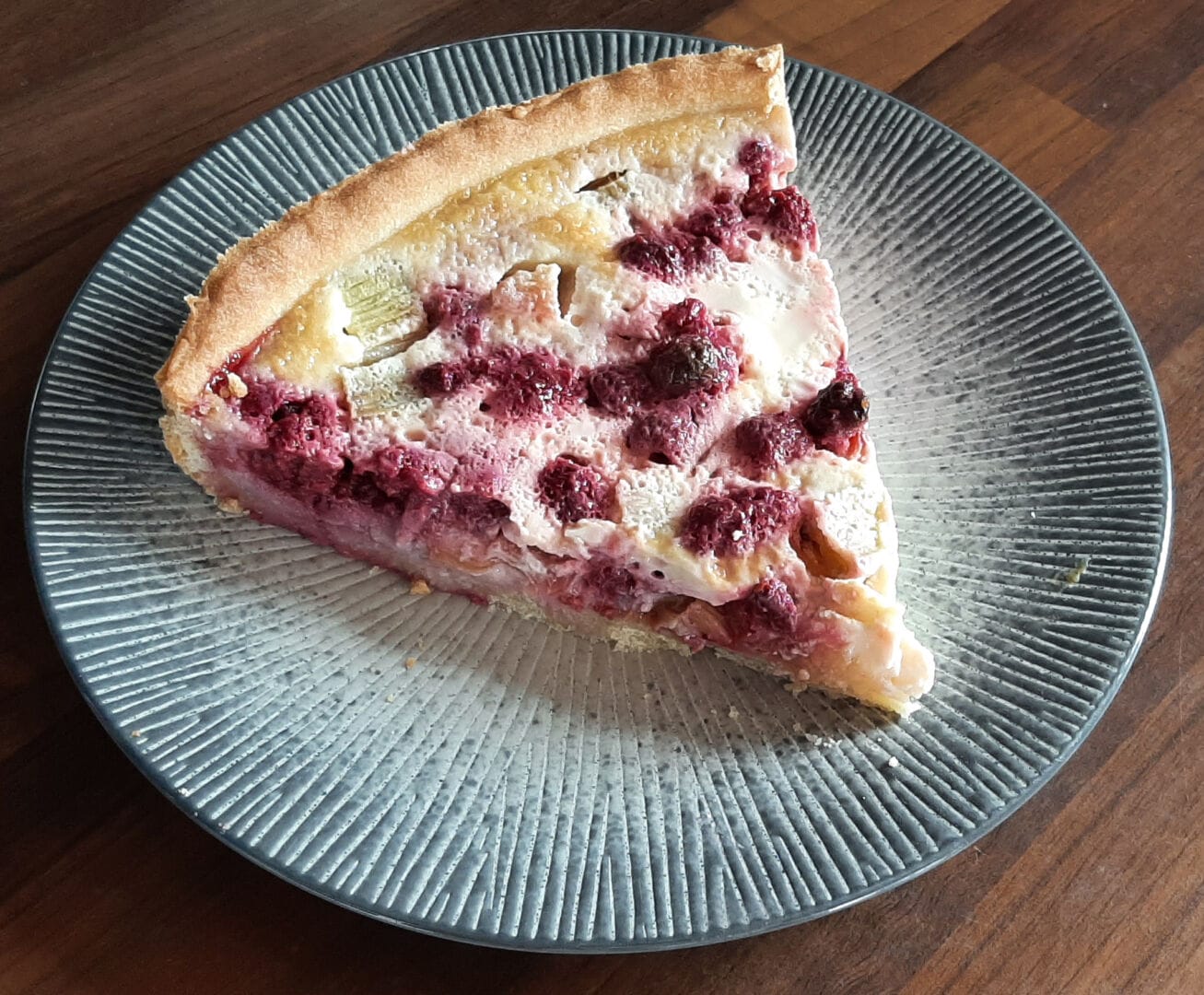 Tarte à La Rhubarbe Et Framboise www.the-best-recipes.com