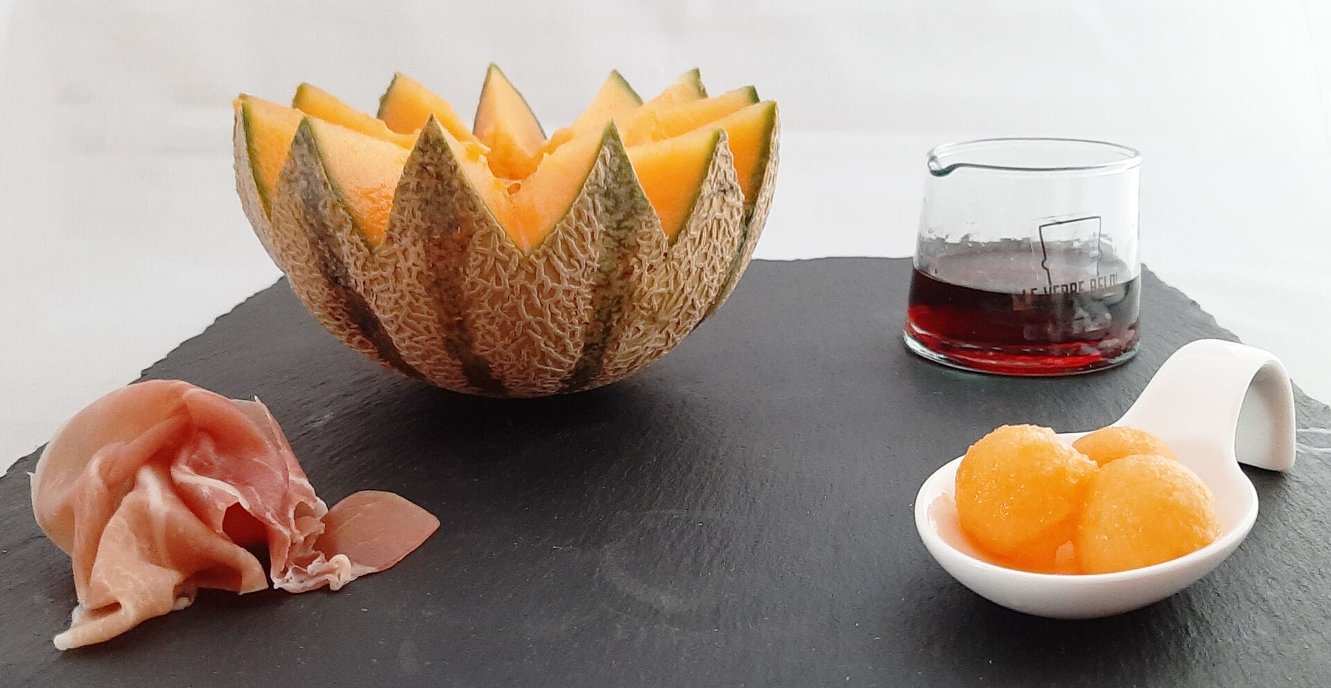 Recette du melon charentais au Porto et sa chiffonnade de jambon cru