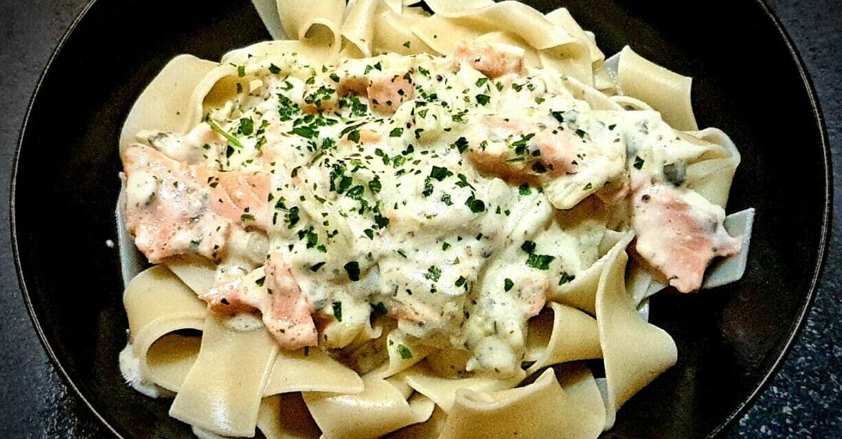 Recette de Pappardelle au saumon fumé