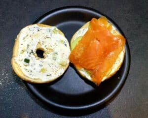 Bagel saumon fumé et tzaziki