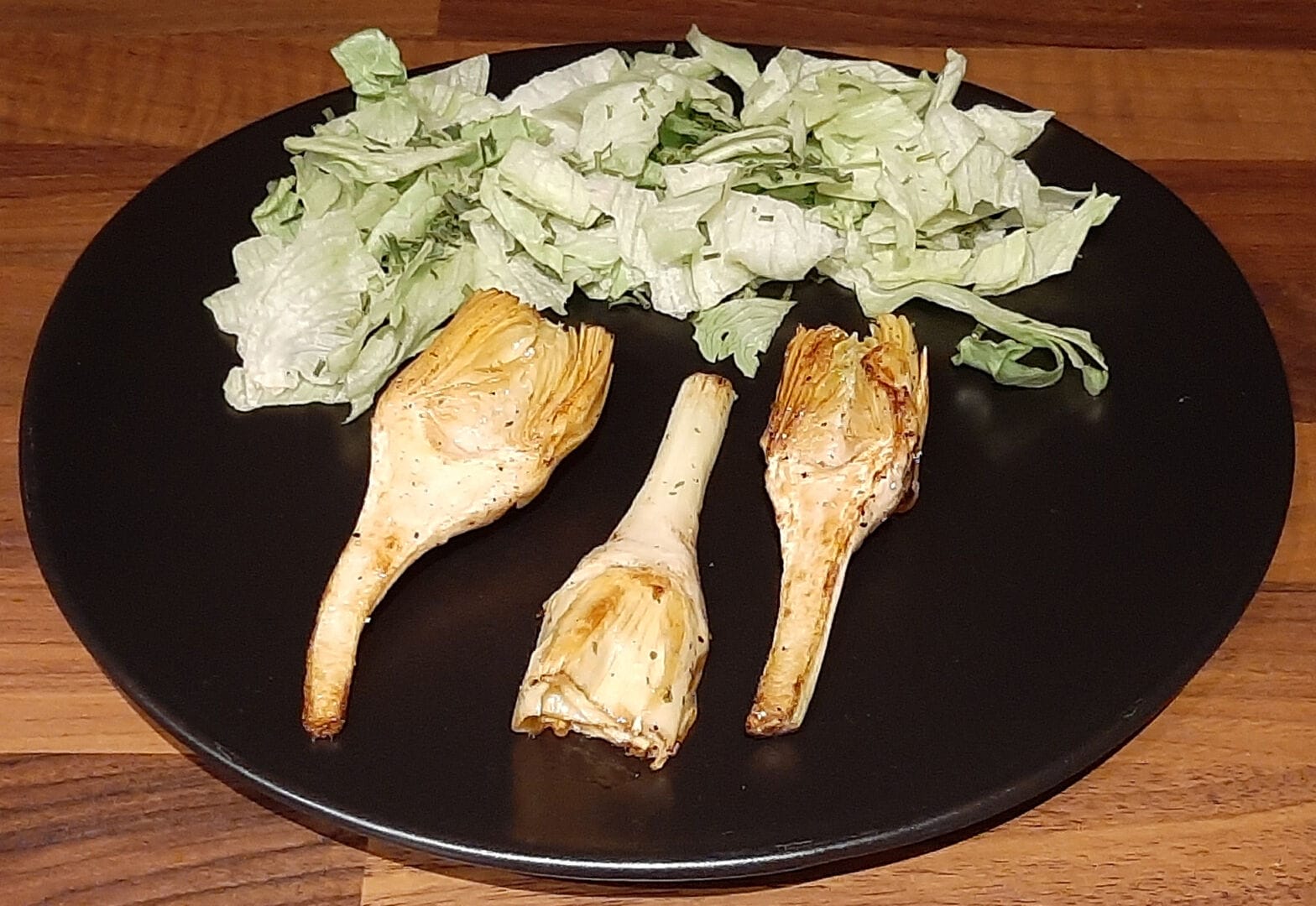 Boutons artichaut grillés