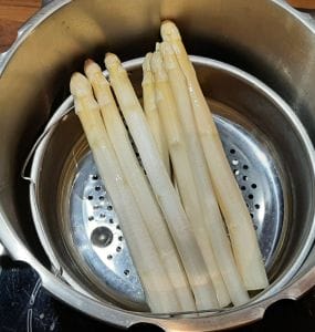 Asperges blanches cocotte minute