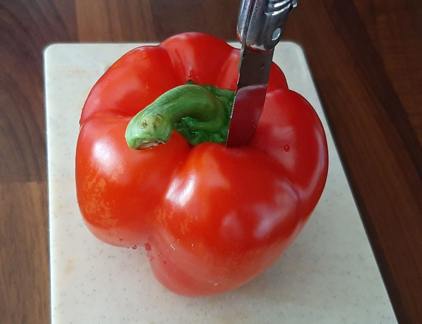 Comment couper un poivron et enlever la peau ? Voici la bonne méthode