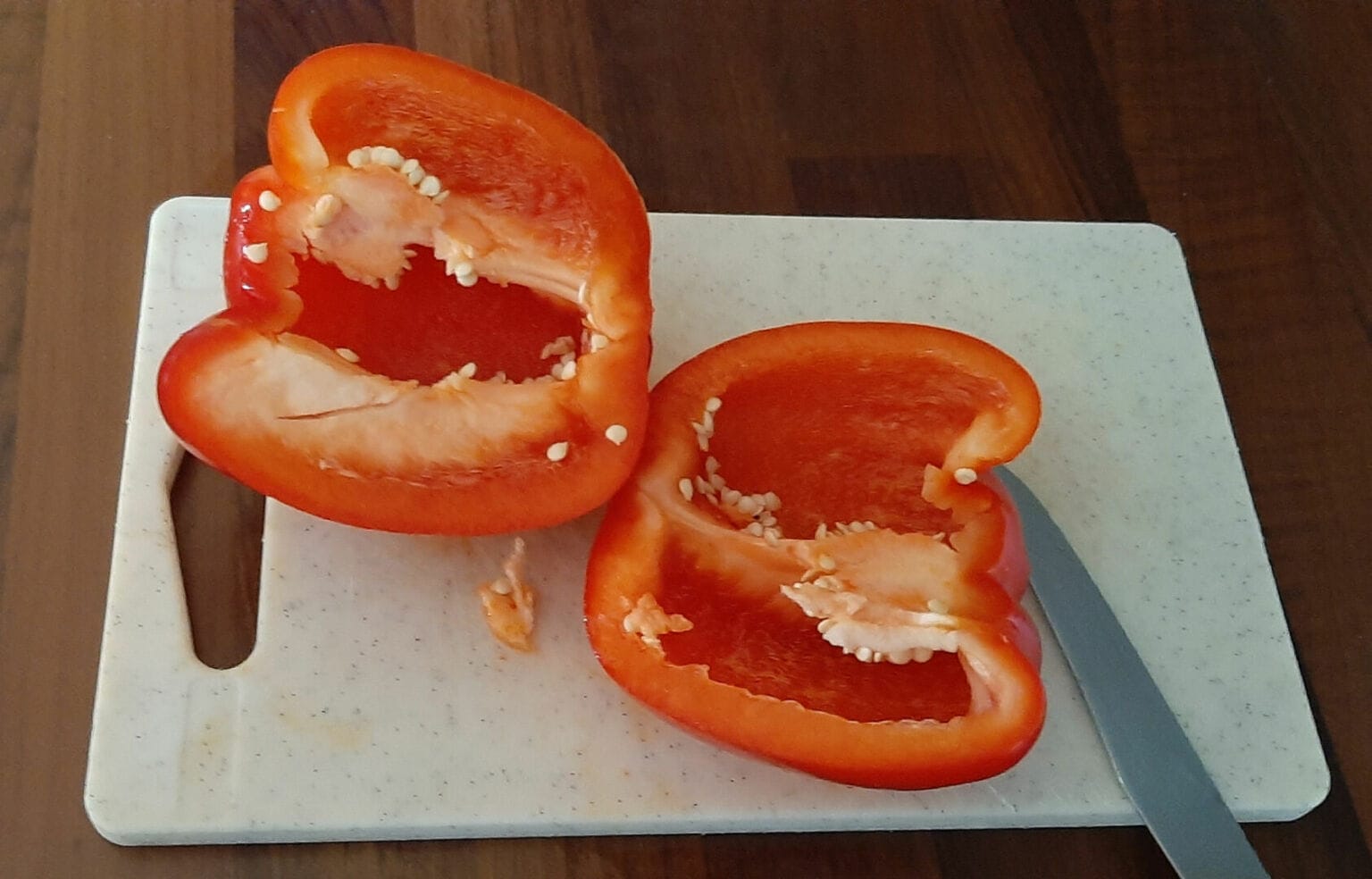 Comment couper un poivron et enlever la peau ? Voici la bonne méthode