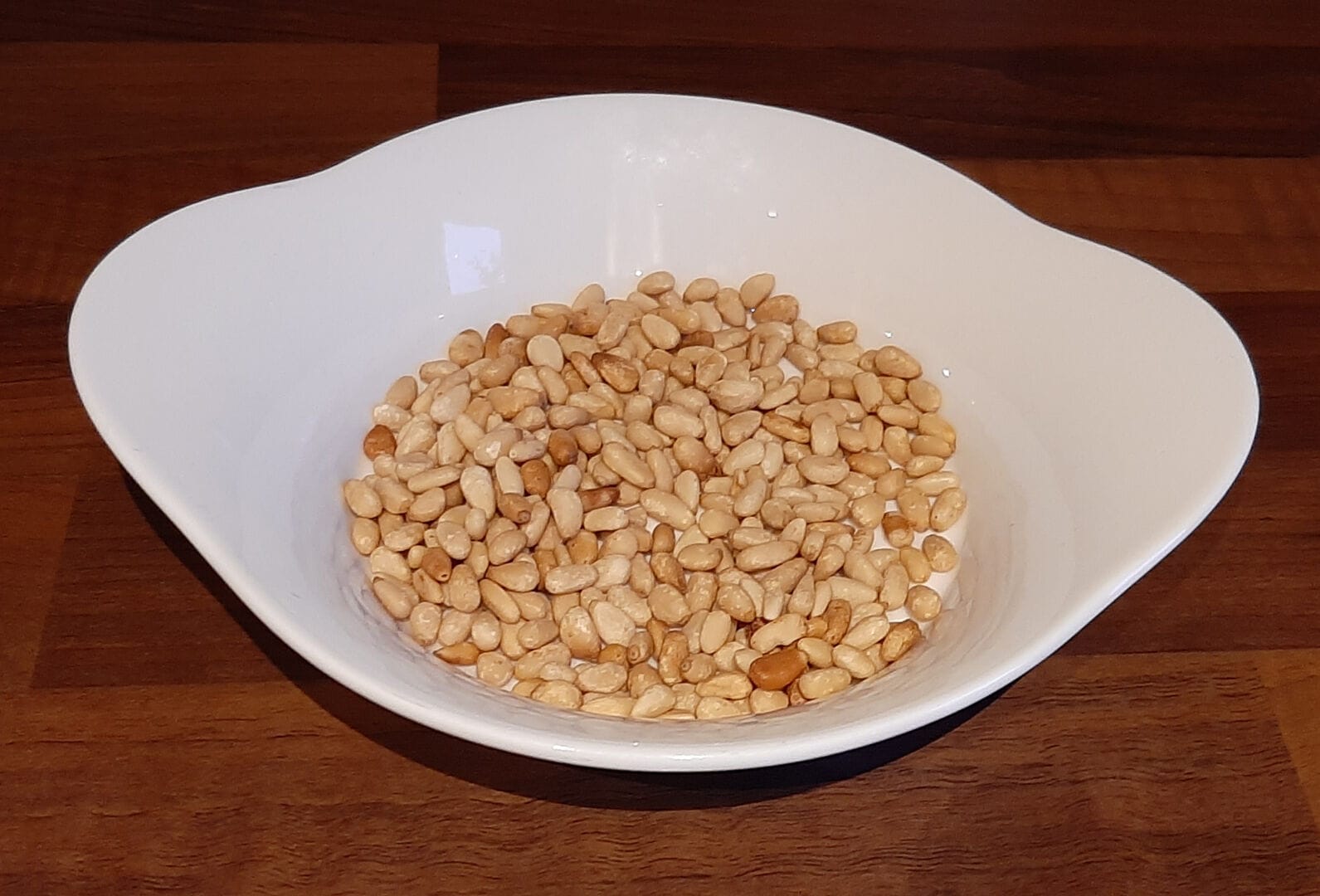 Comment torréfier des pignons de pin au four ? Voici la bonne méthode