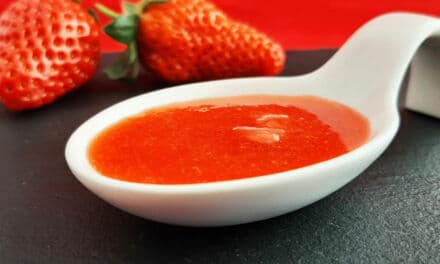 Coulis de fraise mariguette. Une recette maison pour accompagner vos desserts