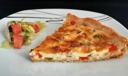 Tarte aux poivrons et bacon. Une recette pour une entrée chaude ou froide !