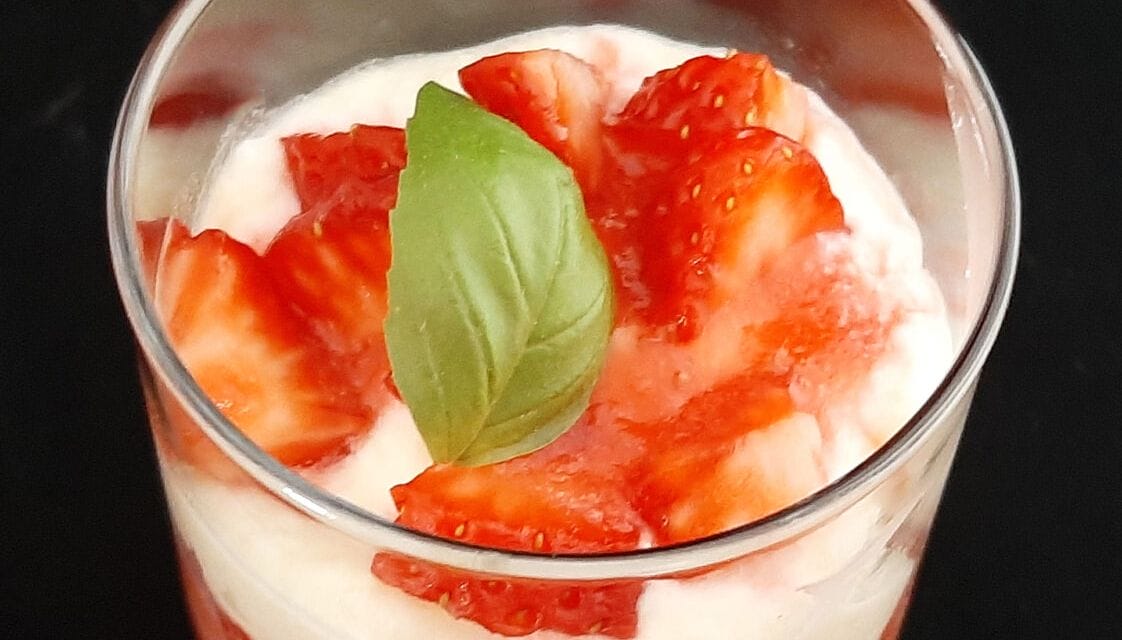 Verrine fraise mascarpone : le mariage parfait entre douceur et fraîcheur !