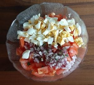 Salade tomates et œufs durs