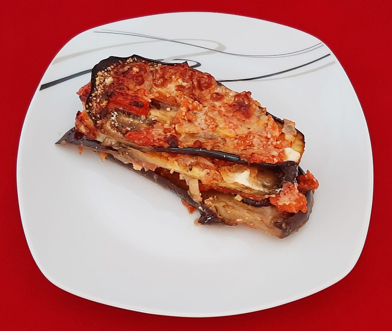 Gratin d'aubergines à la parmigiana. Une recette du sud de l'Italie