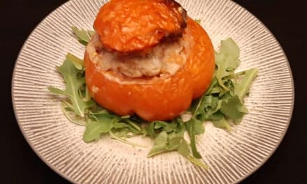 Tomates farcies au four. Une recette à l’ancienne façon grand-mère.