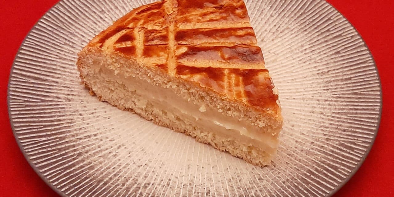Gâteau basque traditionnel. Une recette gourmande à la crème pâtissière.