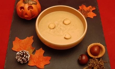 Velouté de butternut aux châtaignes. Une recette de soupe chaude délicieuse pour Halloween.