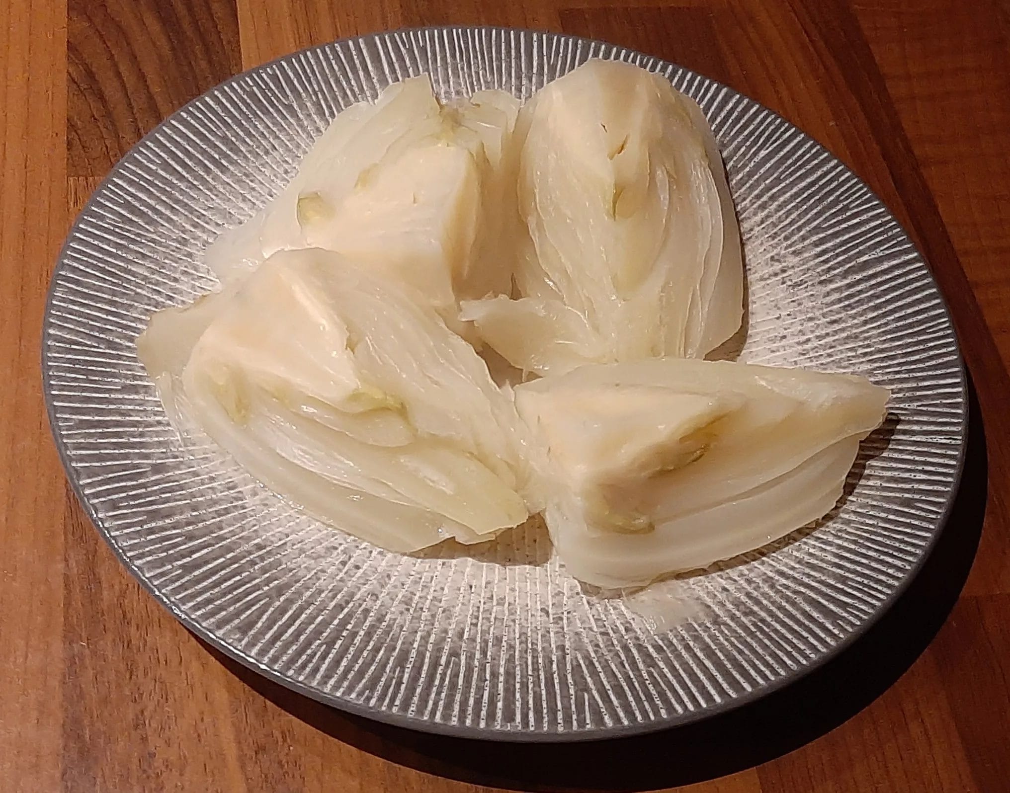 Fenouil tendre et savoureux: cuisson à la vapeur en cocotte-minute