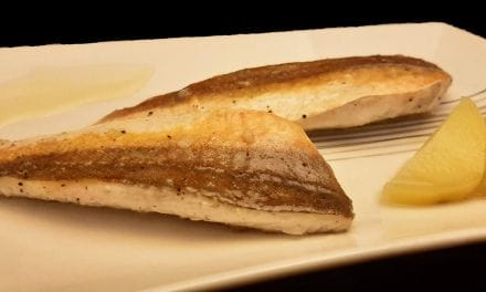 Filets de rouget grondin au four. Une recette de poisson économique et savoureuse.
