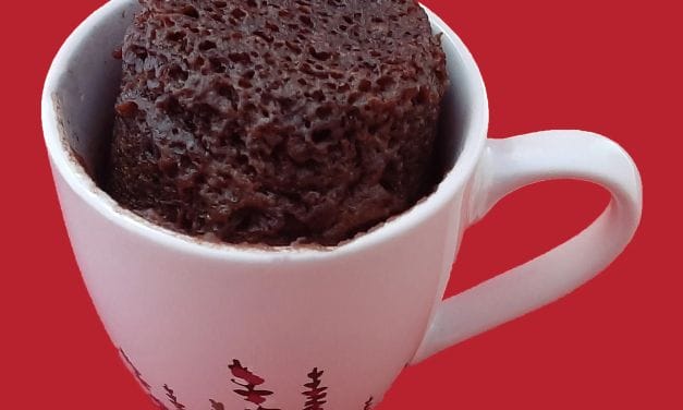 Mug cake cacao. Une recette healthy sans beurre et ultra rapide pour le goûter.
