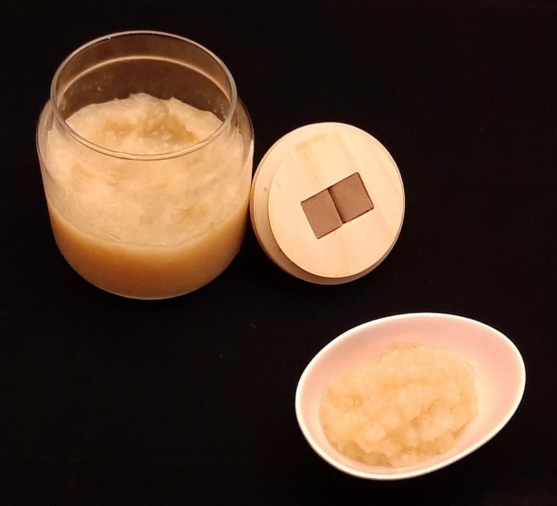 Nashi. Compote de fruit gourmande aux poires japonaises.