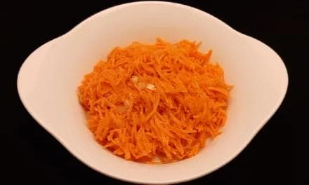 Salade de carottes crues et râpées au jus d’orange. Une recette originale !