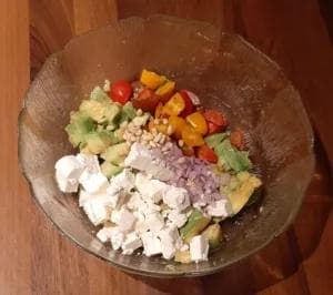 Avocat tropical en salade