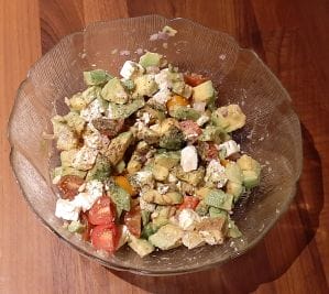 Avocat tropical en salade
