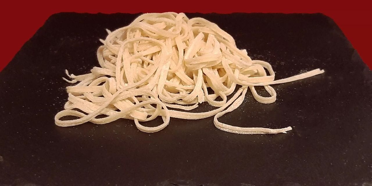 Capellini. Une recette italienne de pâtes fraîches maison.
