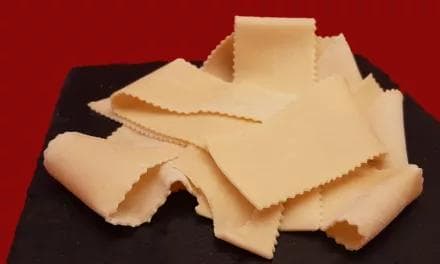 Pappardelle pasta. Une recette italienne de pâtes fraîches.