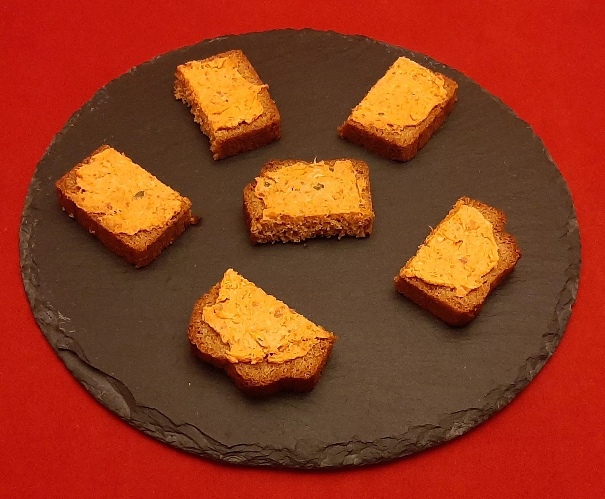 Toasts chorizo