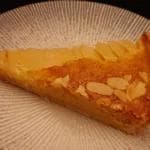 Bourdaloue. Une recette de tarte amandine aux poires délicieuse.