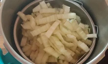 Cuisson des côtes de blettes à la vapeur. Une recette qui demande peu de temps !