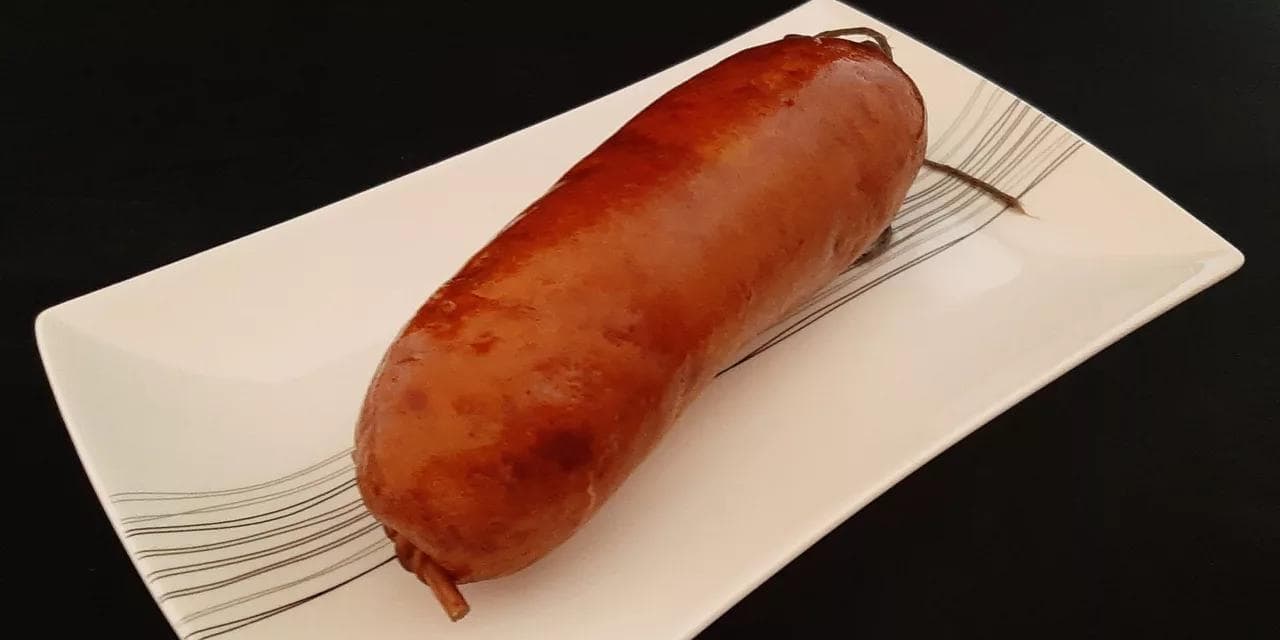 La cuisson parfaite de la saucisse de Morteau : astuces et conseils