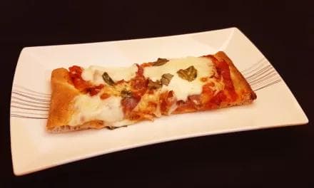 La recette ultime de la pinsa romana maison à la mozzarella : un délice italien à essayer absolument