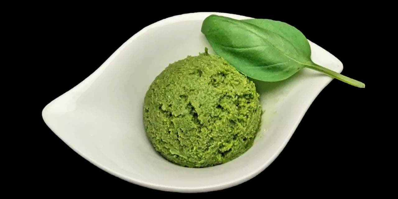 Le Secret d’un Pesto de Basilic Parfait : Astuces et Recette