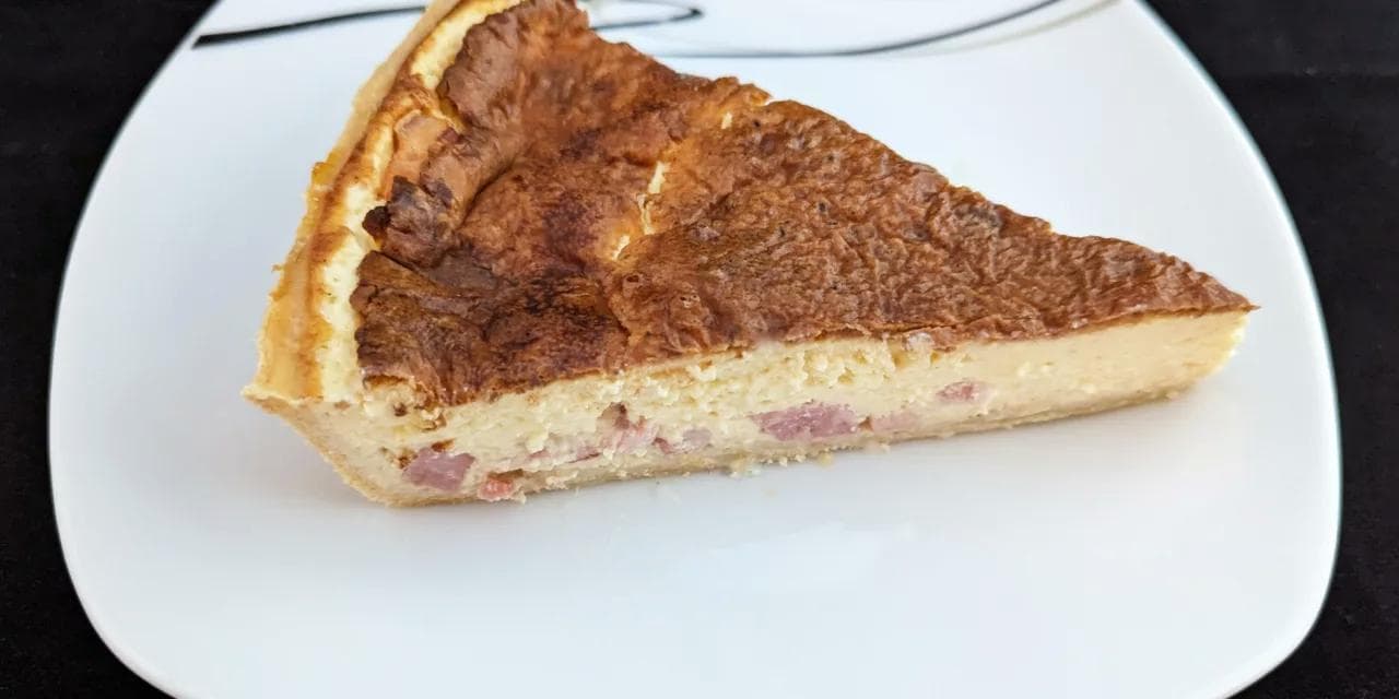 La Recette Authentique de la Quiche Lorraine Maison et Épaisse !