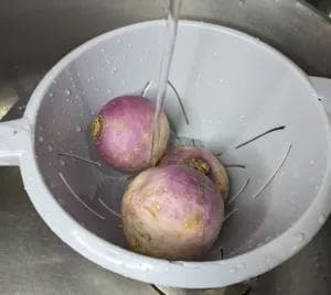 Navets farcis au four