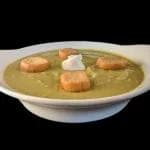 Découvrez la recette authentique de soupe de pois cassés de grand-mère !